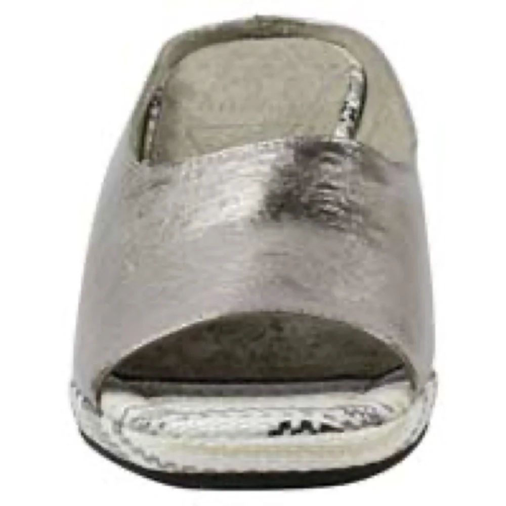 J. Renee ABRIELLE Taupe Metallic Size 7.5 LNC